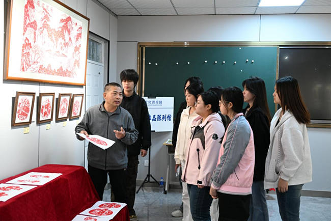 非遗之光耀白城职业技术学院，文化薪火永相传——组织文化艺术交流活动的实践与意义